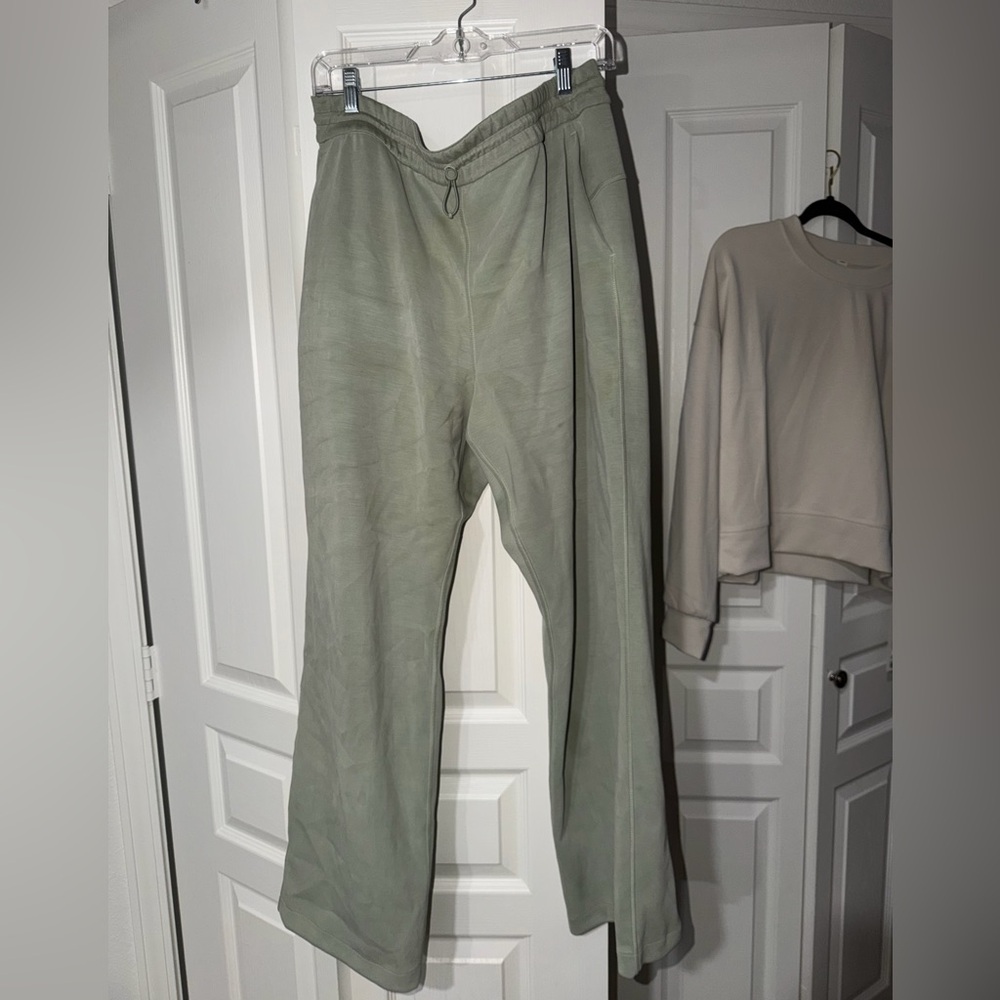 Lululemon soft stream pants and half zip in fog green